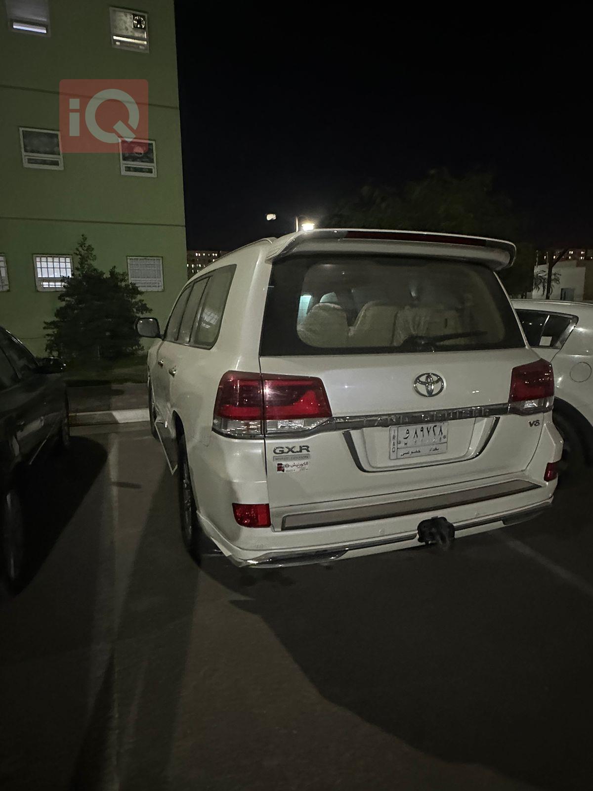 Toyota Land Cruiser